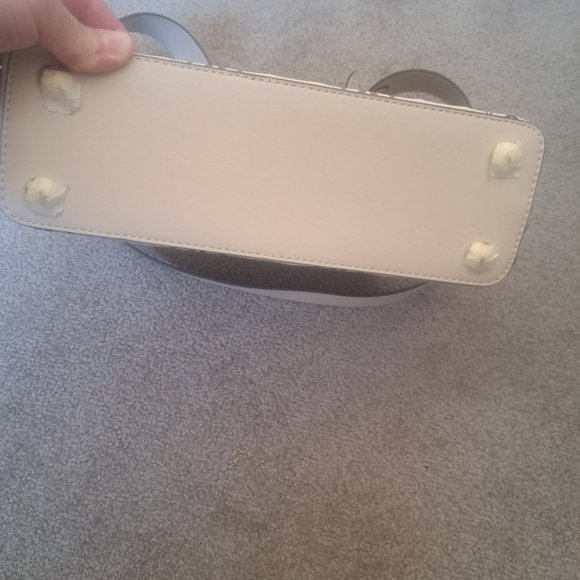 New Unbranded Cross body bag - Picture 5 of 6